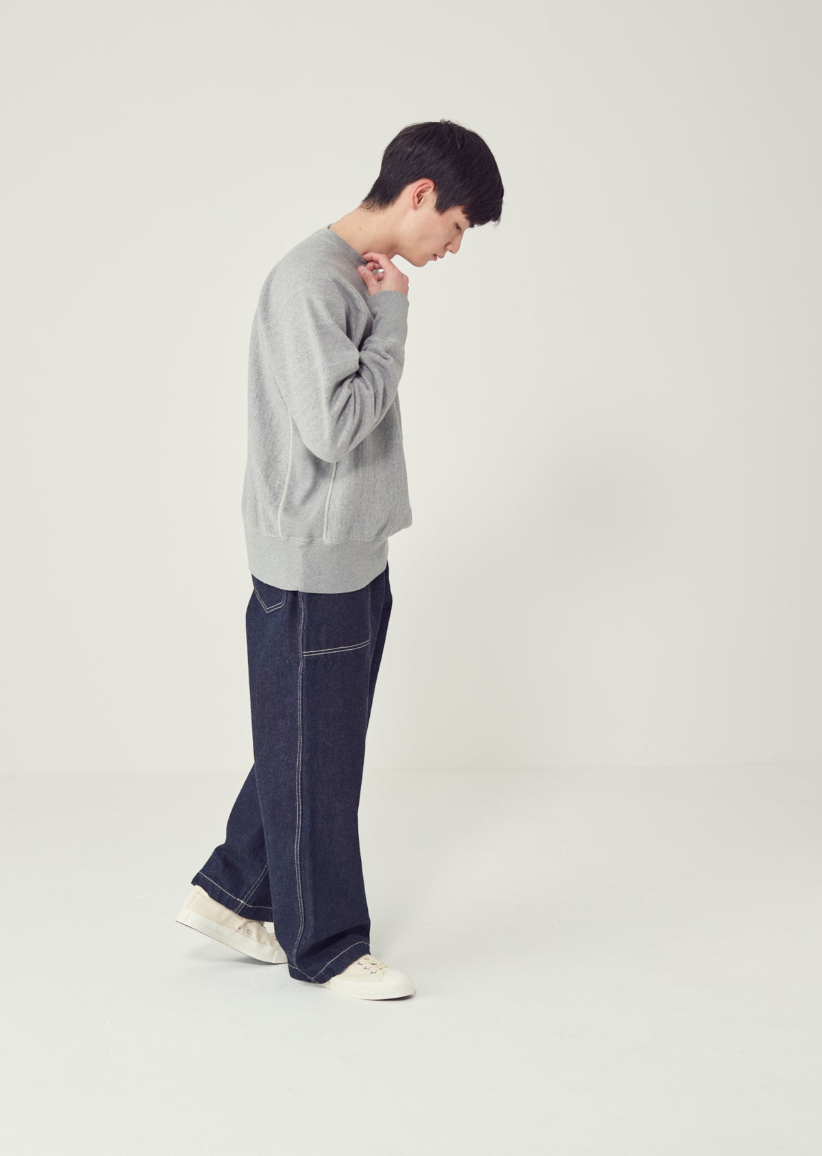 ROGER / ロジャー Re Sweat – FilMelange
